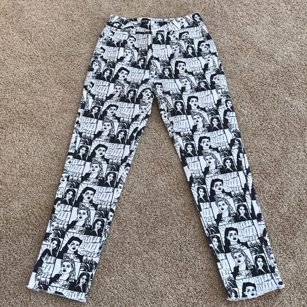 NWT! ADIKA Size S comic print cotton jeans